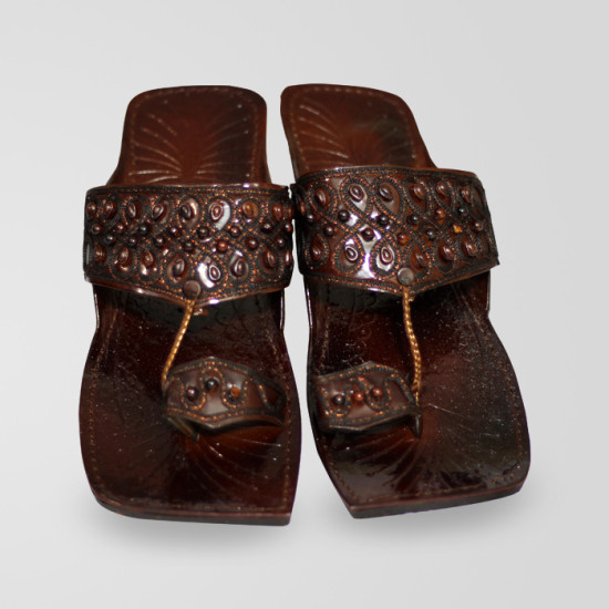 Brown Kolhapuri Slipper With Beads